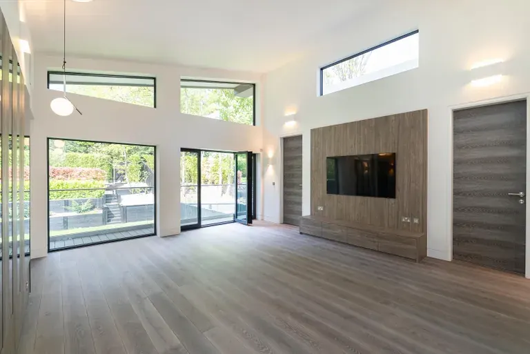 Ullswater Close - Modern kitchen